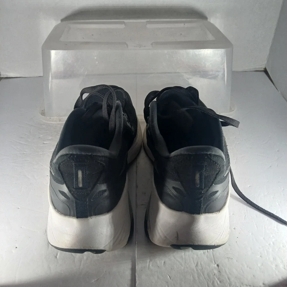 Saucony Guide 15 Running Shoes 8 Black White Supportive Athletic Sneaker